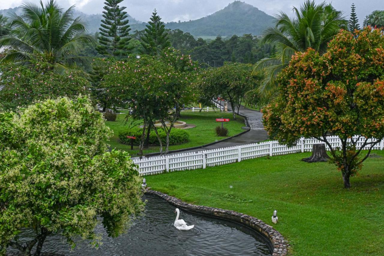 Swiss Valley Hip Resort Suan Phueng Esterno foto