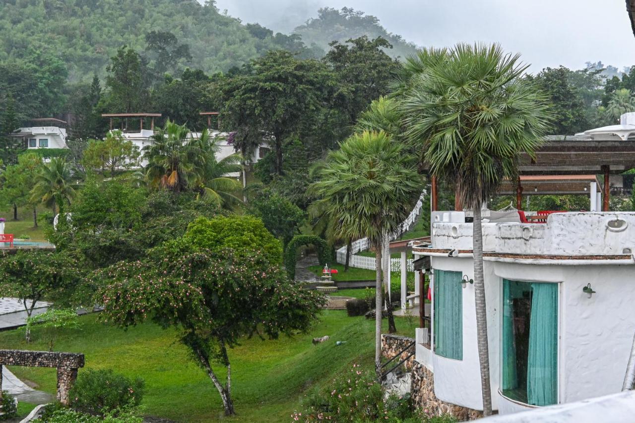 Swiss Valley Hip Resort Suan Phueng Esterno foto