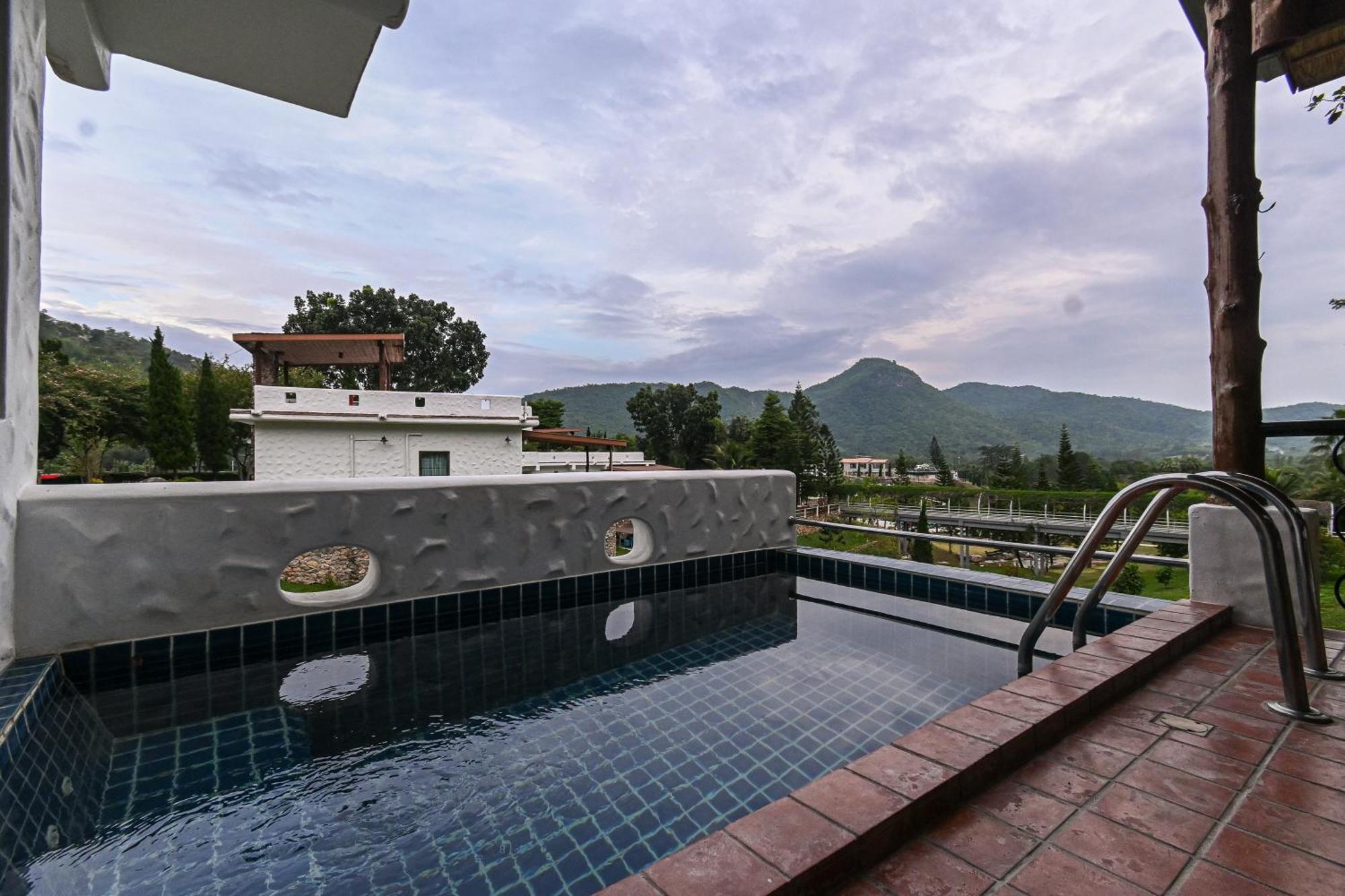 Swiss Valley Hip Resort Suan Phueng Camera foto
