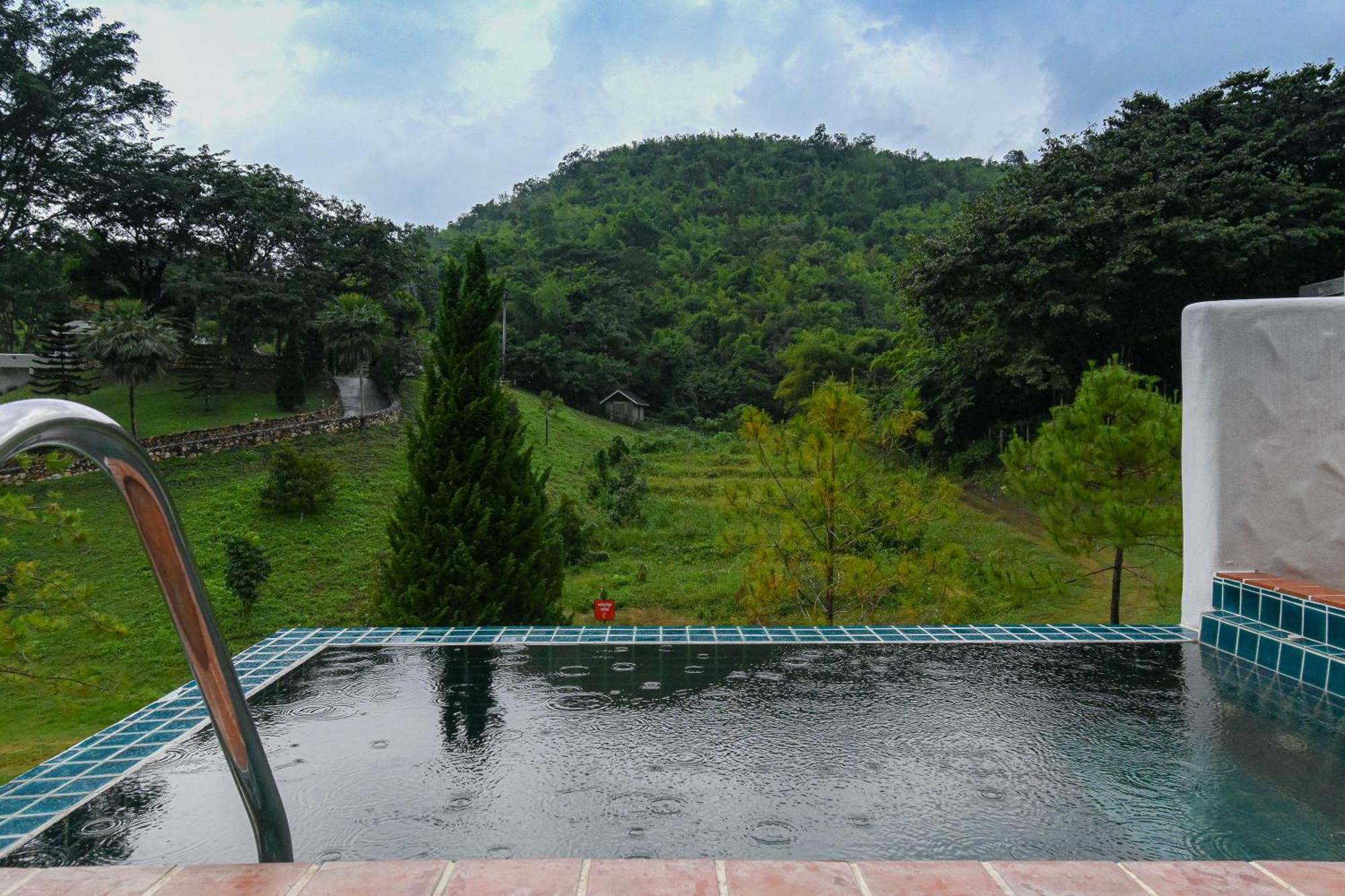 Swiss Valley Hip Resort Suan Phueng Camera foto